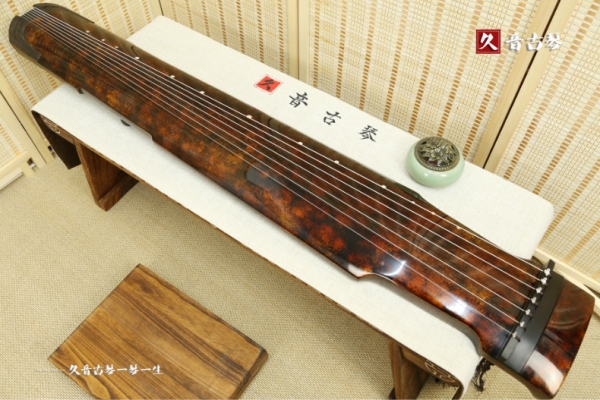 黑龙江省收藏级古琴【犀牛皮纹仲尼式】